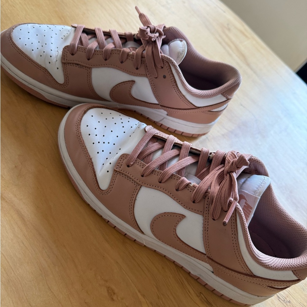 Nike Dunks White/Rose Whisper Sz 10